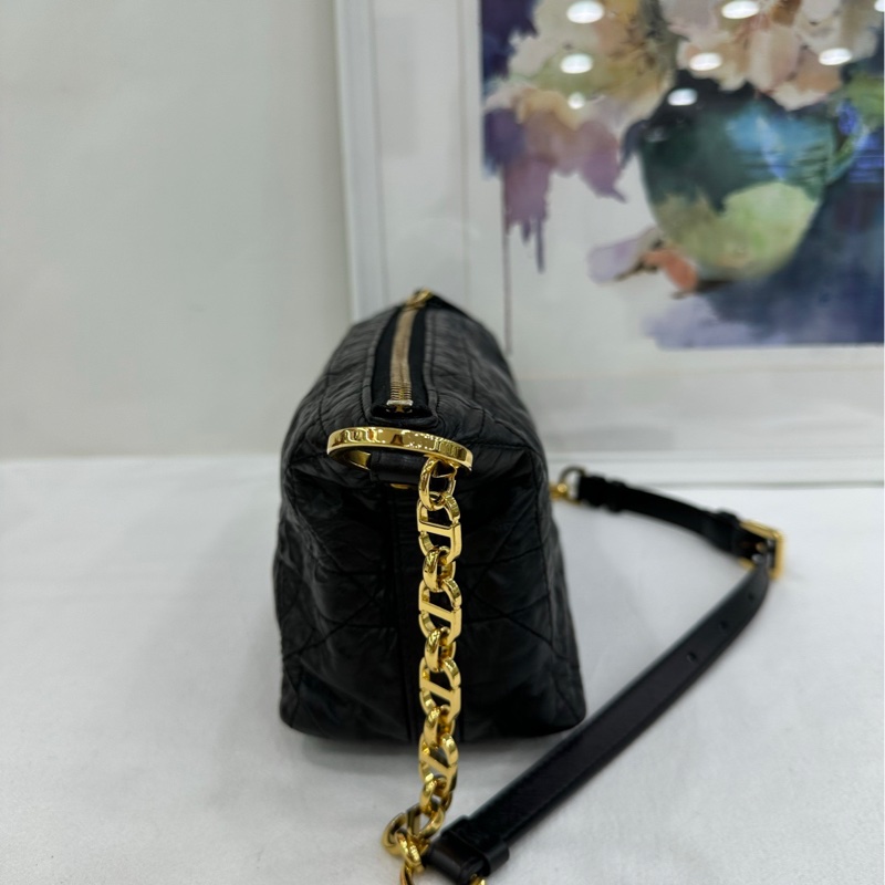 Dior Diorstar Hobo 黑色褶皺牛皮革超大藤格紋 尺寸：28.5*14.5*10-4