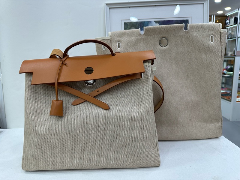 Hermes 愛馬仕 herbag39框B刻有鎖有鑰匙 替換袋在-0