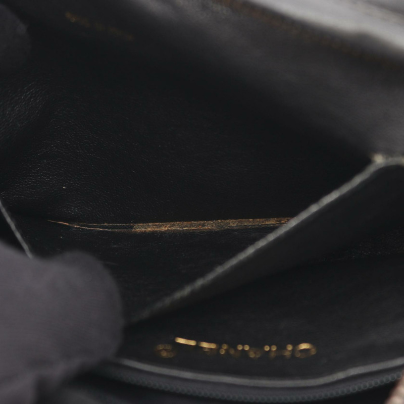 香奈兒 (CHANEL) 絎縫鏈條肩背斜背包，羊皮材質，黑色，金色五金，二手 CC-11