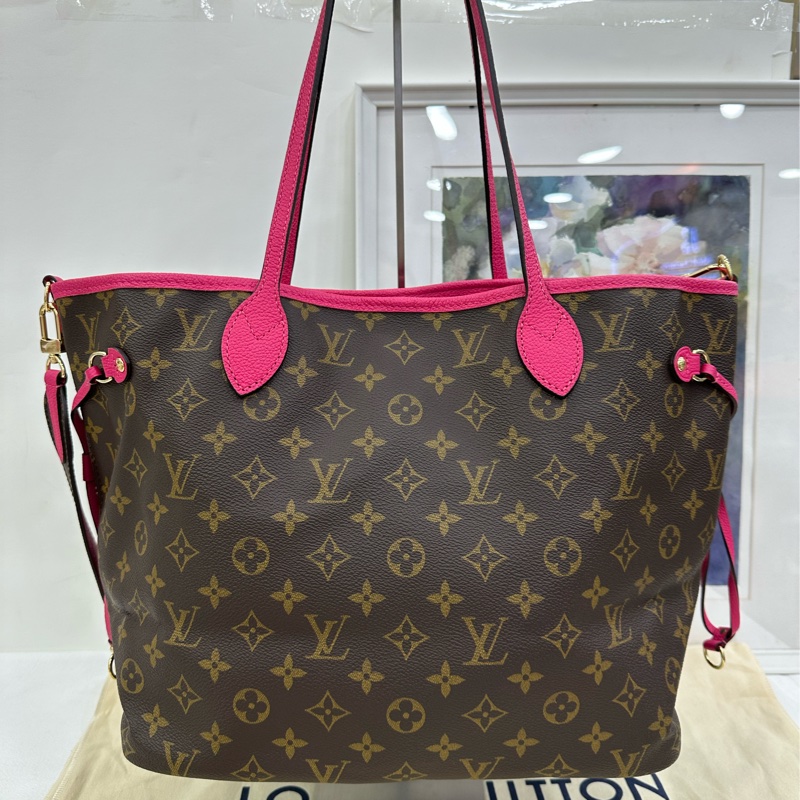 LV路易威登 新款寬肩帶雙面neverfull中號購物袋 玫紅色內裡 25年晶片 閒置-1