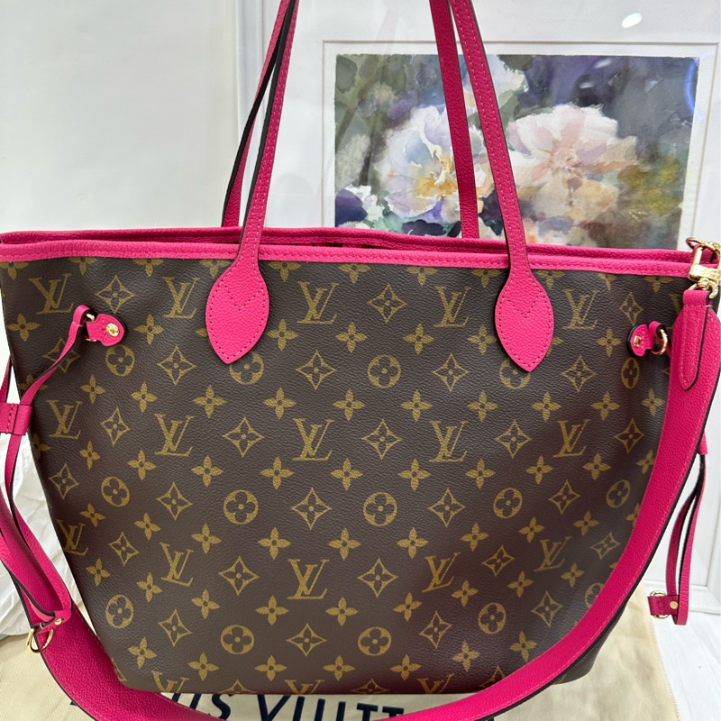 LV路易威登 新款寬肩帶雙面neverfull中號購物袋 玫紅色內裡 25年晶片 閒置-8