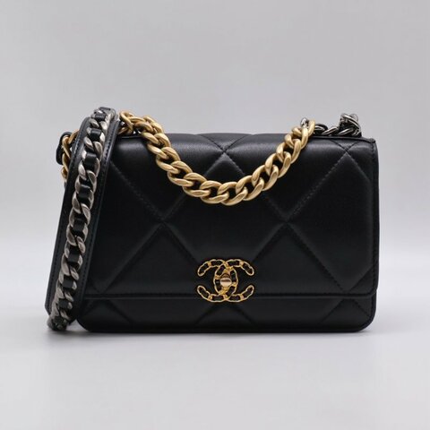 CHANEL 19 經典菱格紋雙色鍊WOC - 黑金