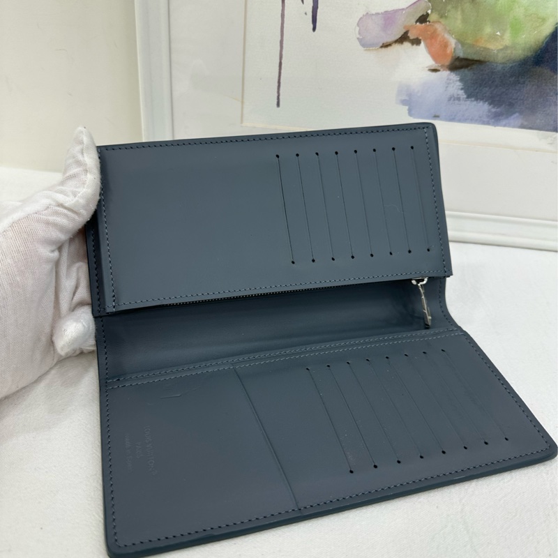 LV 長版皮夾 卡包 Brazza 藍色taiga牛皮 對折款 多卡槽 尺寸19×10-5