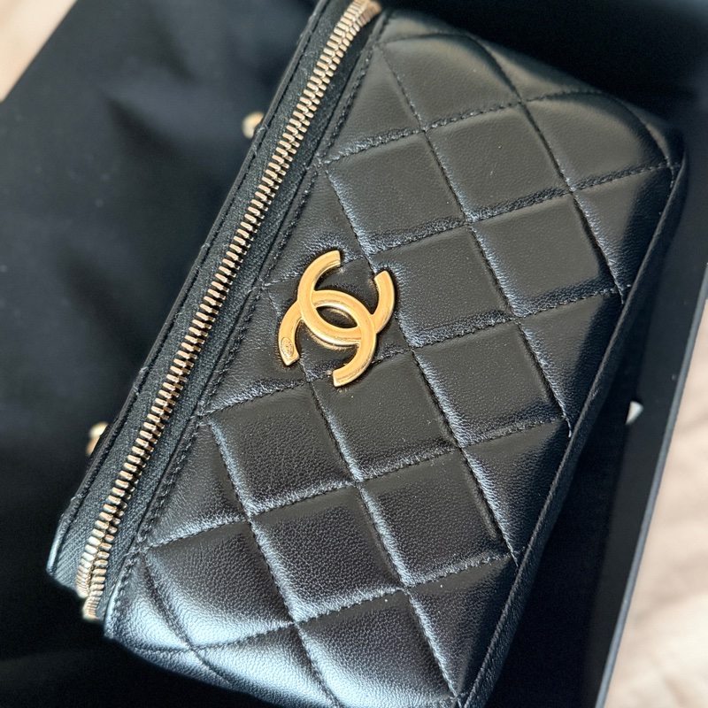 Chanel25B 黑金羊皮雙C調節扣長盒子-0