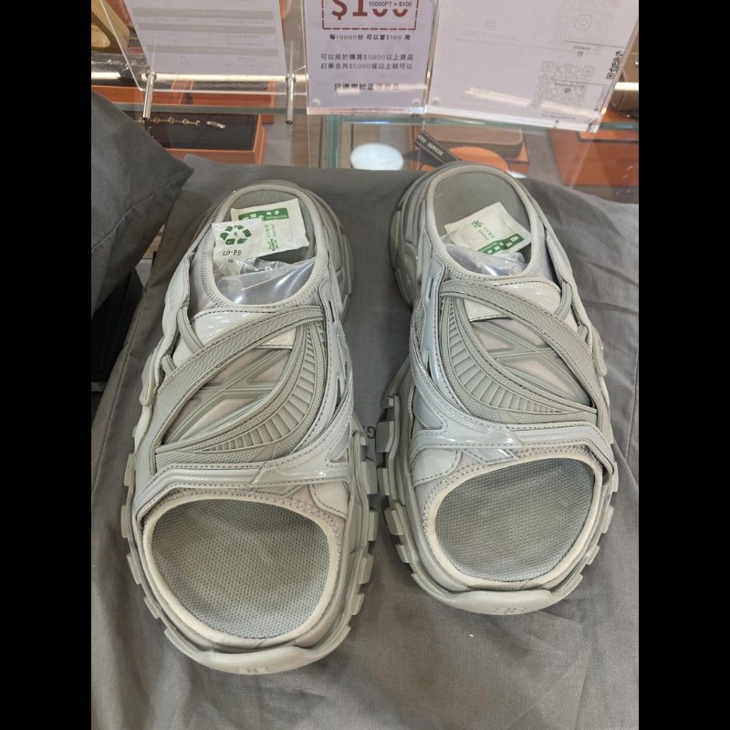 Balenciaga sandals-0