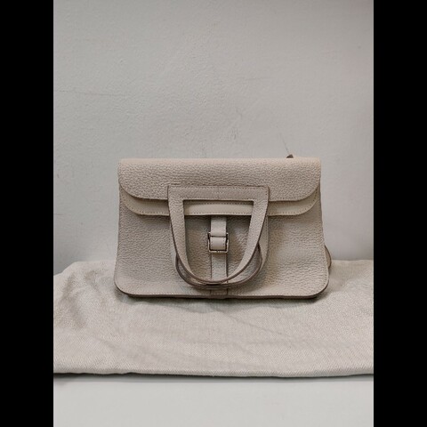 Hermes Halzan 25
奶昔白銀扣