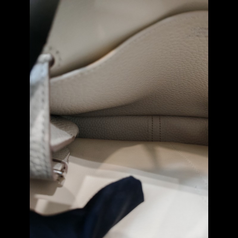 Hermes Halzan 25
奶昔白銀扣-11