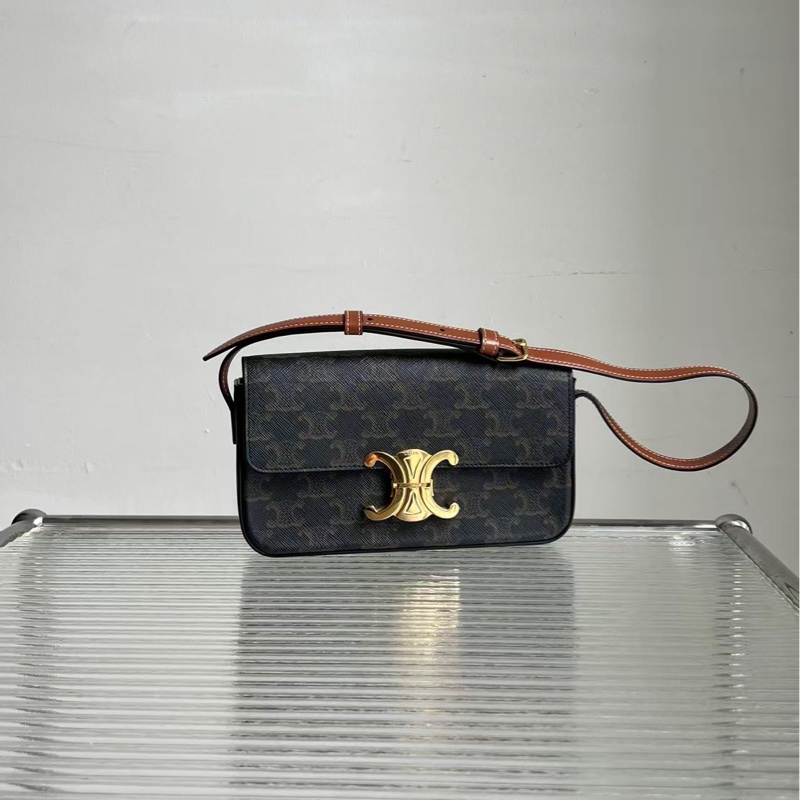 CELINE / 賽琳凱旋門老花腋下包,經典Triomphe系列 牛皮材質,尺寸:20*12*4cm-1