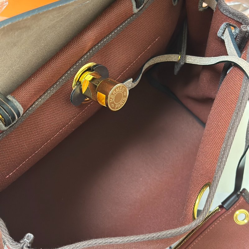 HERMES Herbag zip 31 - 愛馬仕紅 / 烏木金 Z-6