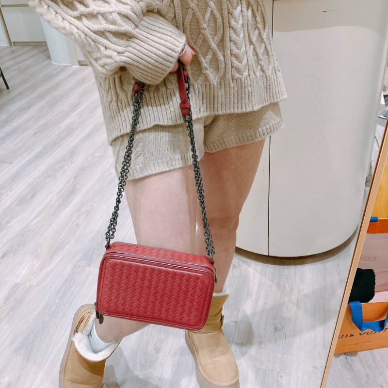 TK1925 葆蝶家 紅色編織 斜孭袋 Bottega Veneta Double Zip Chain Crossbody Bag Intrecciato Nappa Red-11