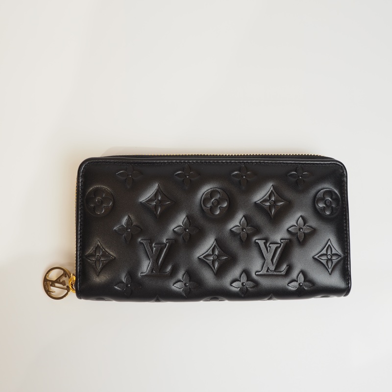 Louis Vuitton 小羊皮老花壓紋長夾-1