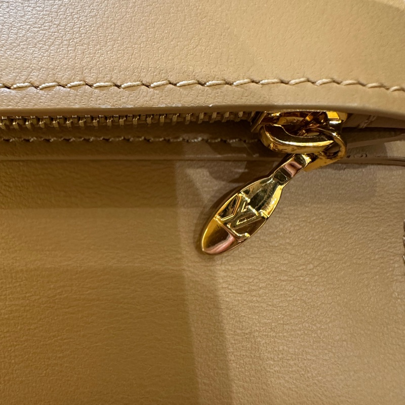 Louis Vuitton Vertical 長夾-9