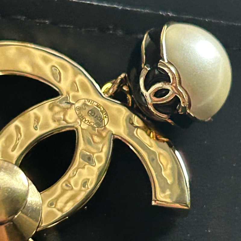 香奈兒全新胸針-3