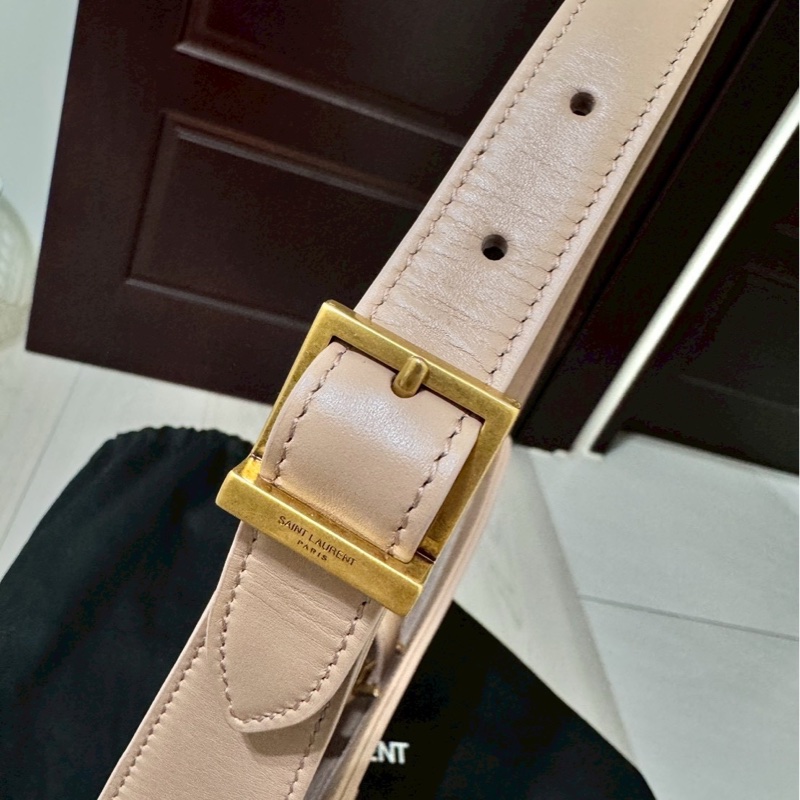 Saint Laurent YSL  LE 5 À 7 腋下包-17