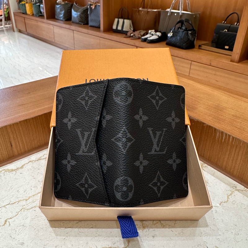 Louis Vuitton Vertical 老花翻蓋卡包 黑色-5