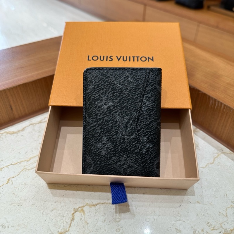 Louis Vuitton Vertical 老花翻蓋卡包 黑色-7