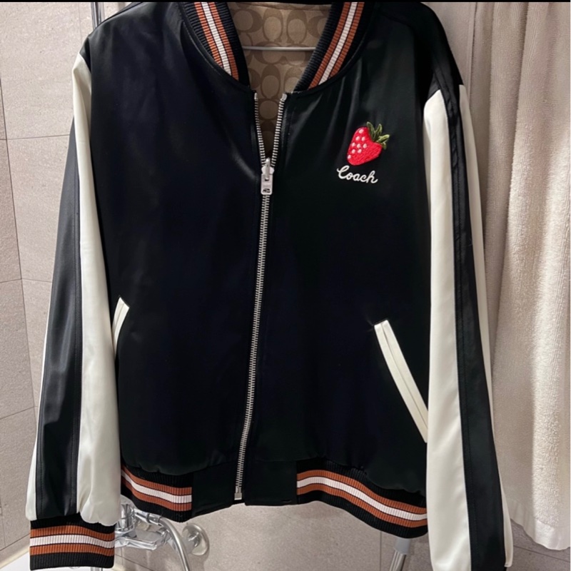 絕版近新-Coach草莓🍓男女棒球外套-1