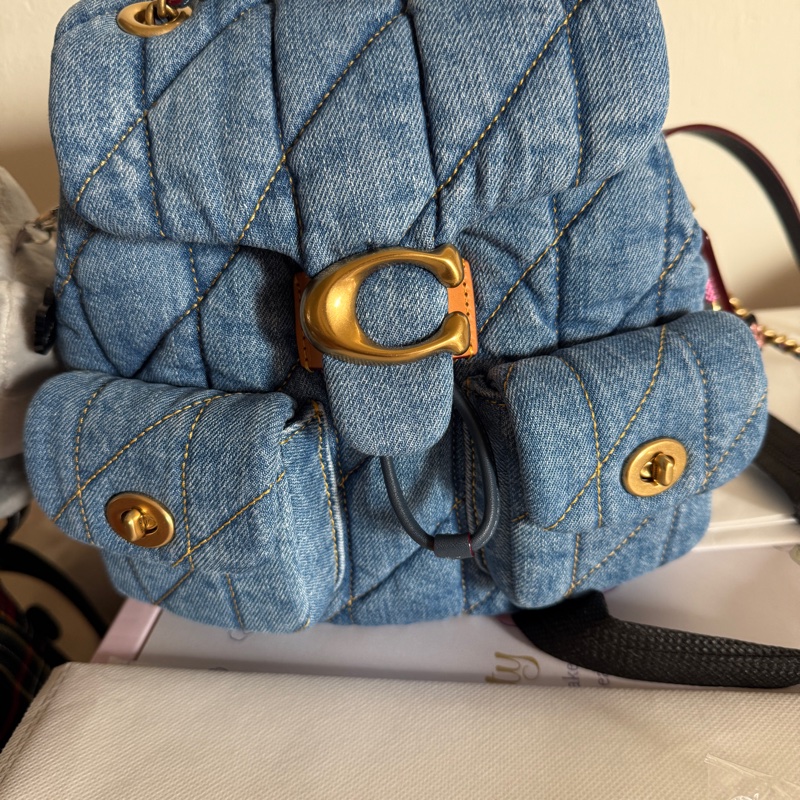 Coach Tabby 牛仔後背包-1