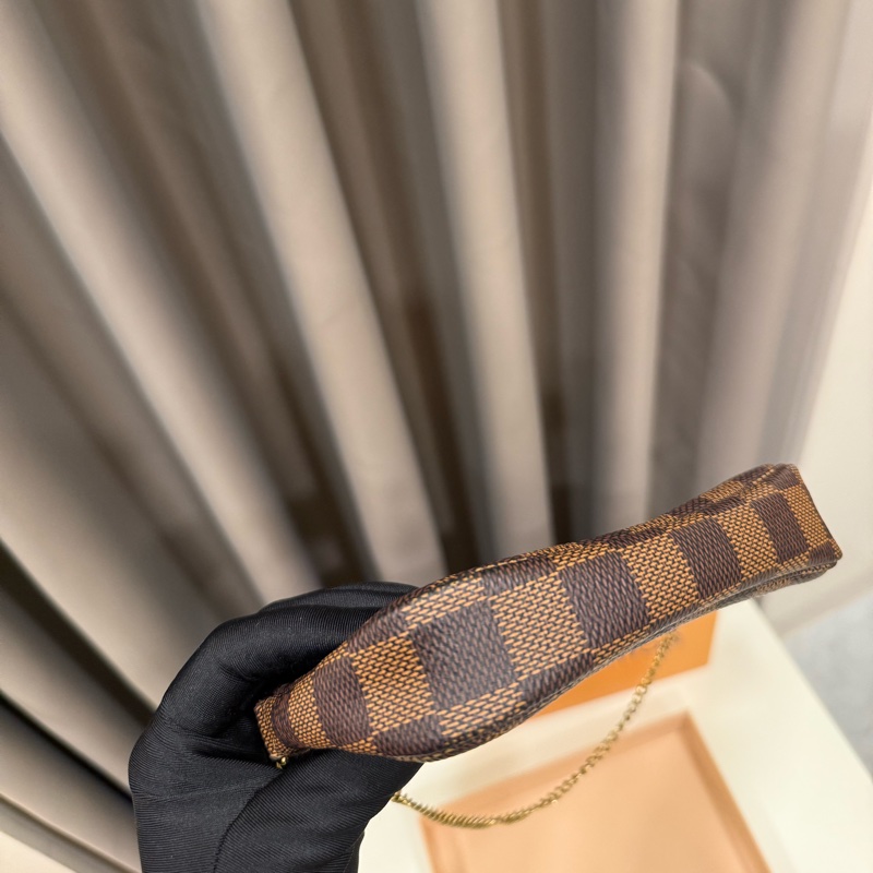 LV 棋盤格一字Mini麻將手提包-4