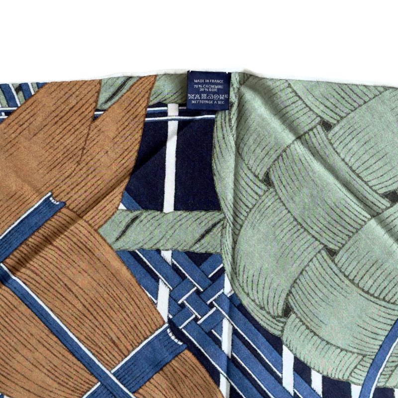 HERMES Masan & Masan giant triangle 兩馬織情 羊絨 大三角巾-9