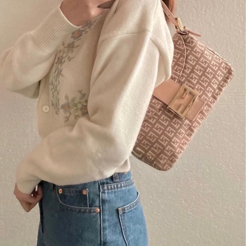 「JL精品代購」9新 FENDI 粉色法棍-1