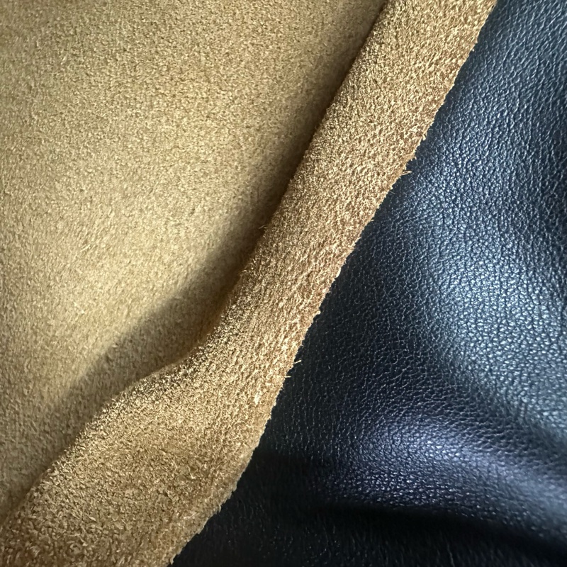 LOEWE Mini Flamenco Clutch 黑金福袋包 全套有盒-17