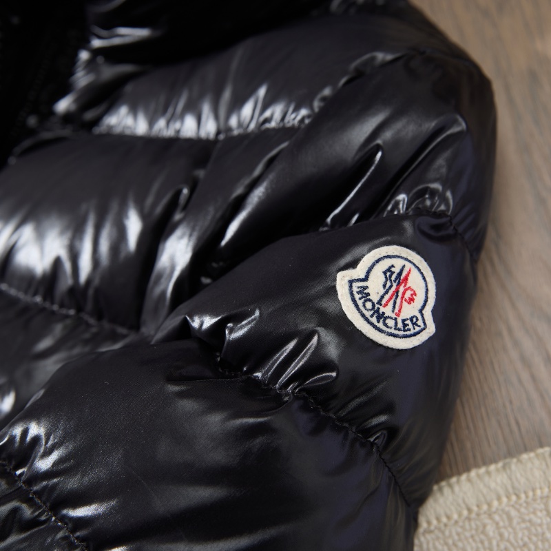 ❤️MONCLER 修身版型 羽絨外套-5
