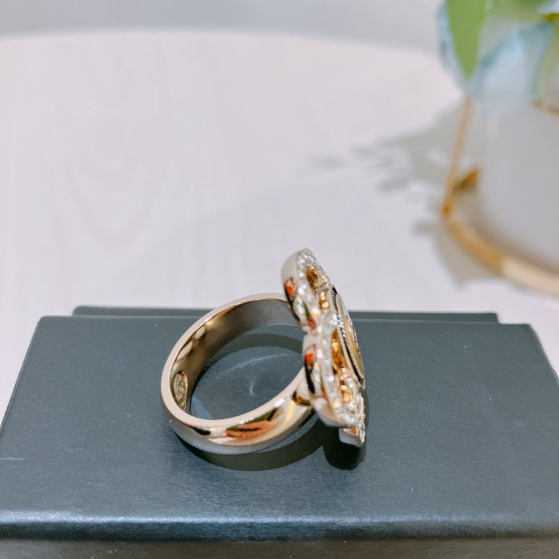 TK1928 香奈兒 山茶花 水晶戒指 Camelia Crystal Hologram Logo Ring Crystal x GHW-2