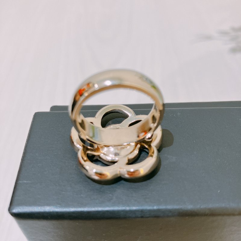 TK1928 香奈兒 山茶花 水晶戒指 Camelia Crystal Hologram Logo Ring Crystal x GHW-5