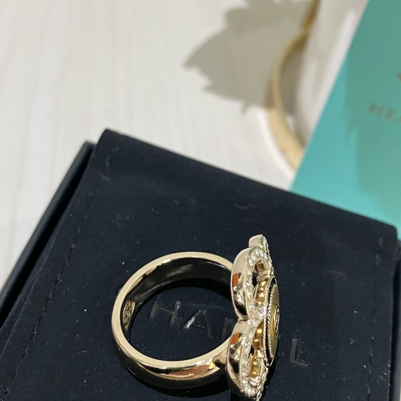 TK1928 香奈兒 山茶花 水晶戒指 Camelia Crystal Hologram Logo Ring Crystal x GHW-8