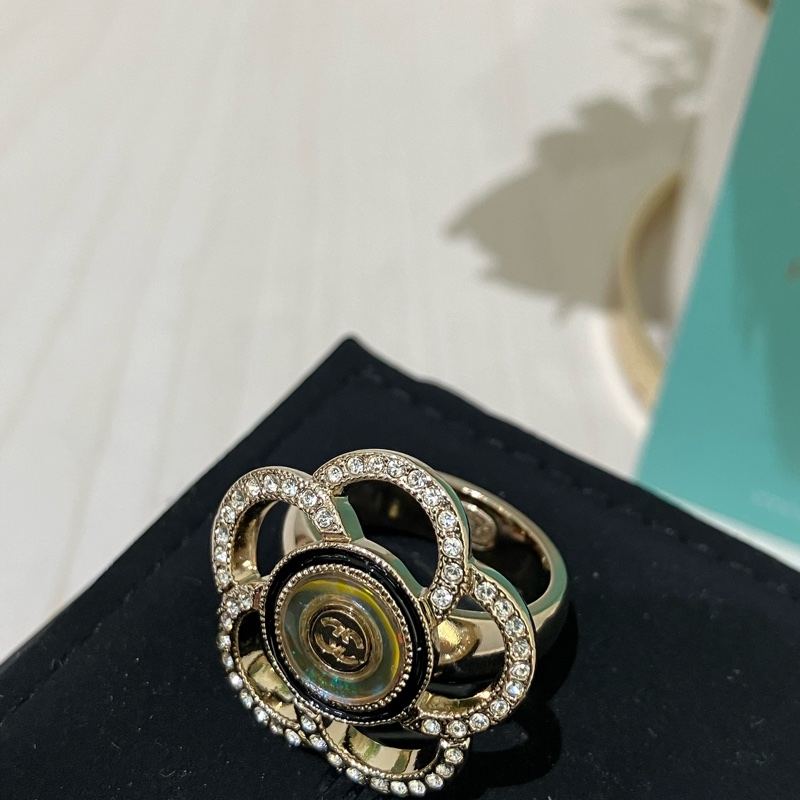 TK1928 香奈兒 山茶花 水晶戒指 Camelia Crystal Hologram Logo Ring Crystal x GHW-12