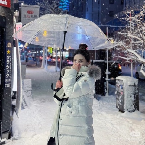 Moncler Aphroti 狐狸毛款 仙女白色現貨 人氣1號！平時穿２碼以內都適合 99新 附件：原廠塵套衣架