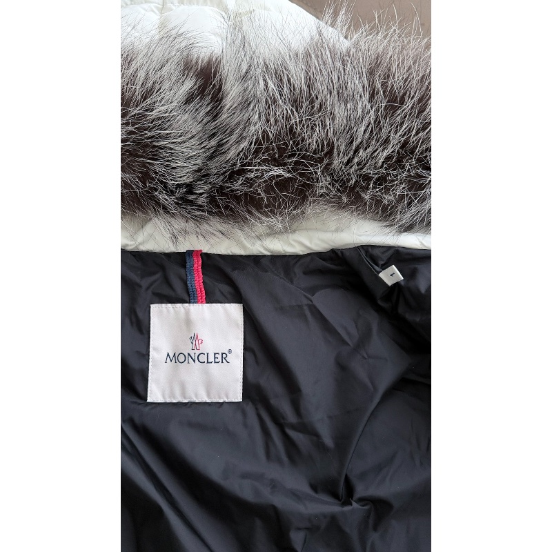 Moncler Aphroti 狐狸毛款 仙女白色現貨 人氣1號！平時穿２碼以內都適合 99新 附件：原廠塵套衣架-5