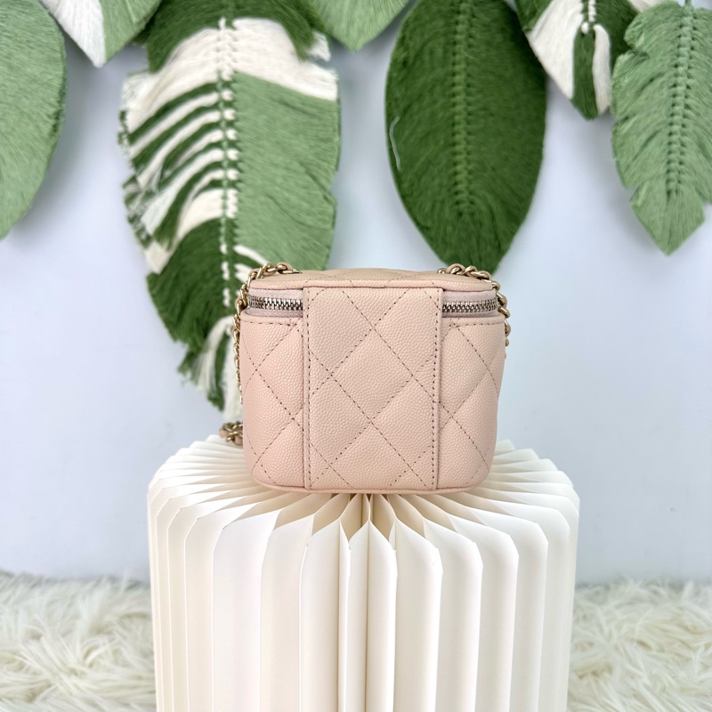 CHANEL 裸粉色荔枝皮金扣小方盒 斜肩包-4