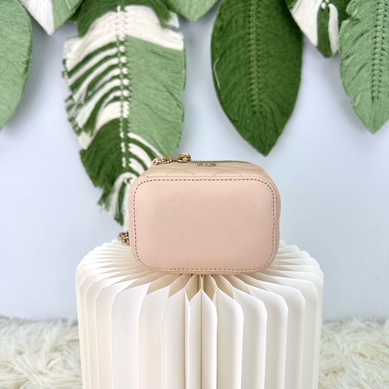 CHANEL 裸粉色荔枝皮金扣小方盒 斜肩包-5