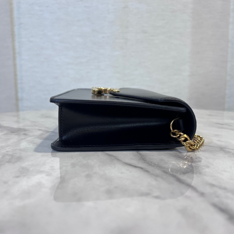 Celine 黑滑面牛皮金釦凱旋門下蓋6卡Woc-3