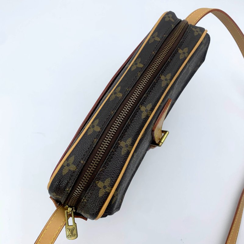 Louis Vuitton 老花蘋果馬鞍包，路易威登，LV，隨身包，斜背包，相機包，記者包，二手真品，正品，現貨，免運-13