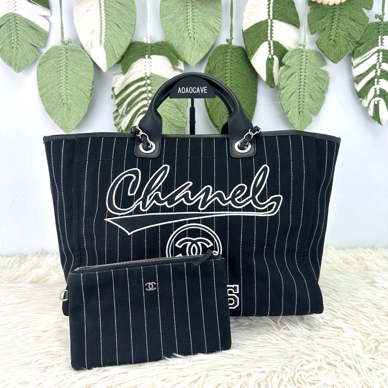 CHANEL 23P Deauville 黑白色銀扣沙灘Tote bag 晶片款-0