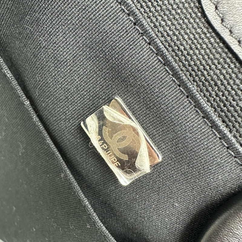 CHANEL 23P Deauville 黑白色銀扣沙灘Tote bag 晶片款-17