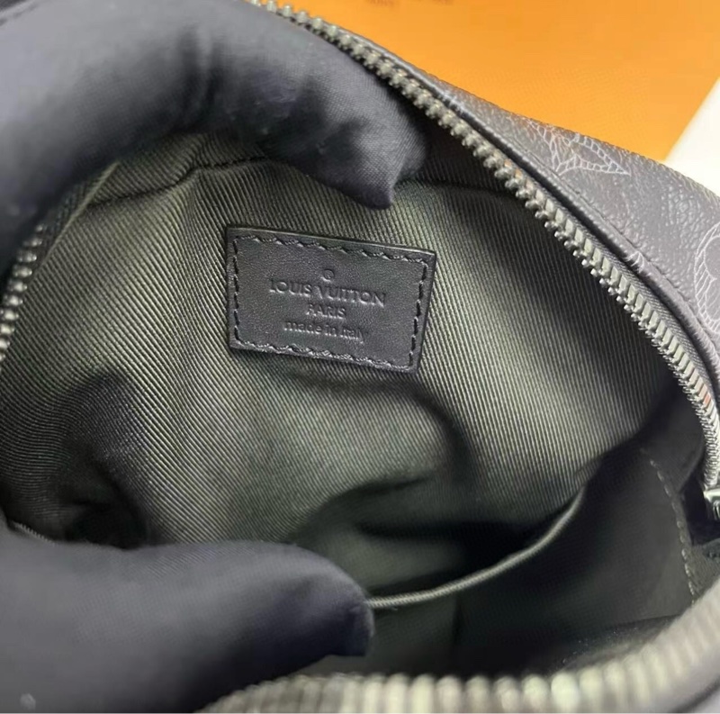 Louis Vuitton 路易威登 Pop Up聯名款 Vivienne 老花滿印相機包 單肩包 斜挎包  尺寸約22x16-4