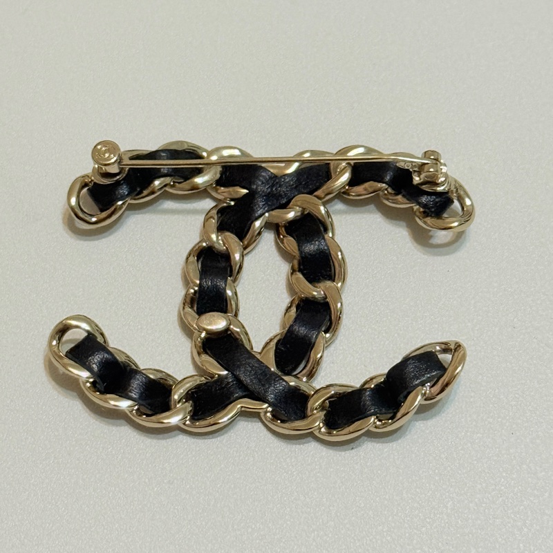914intheair精品代購『二手』Chanel 稀有絕版皮穿鏈胸針-2