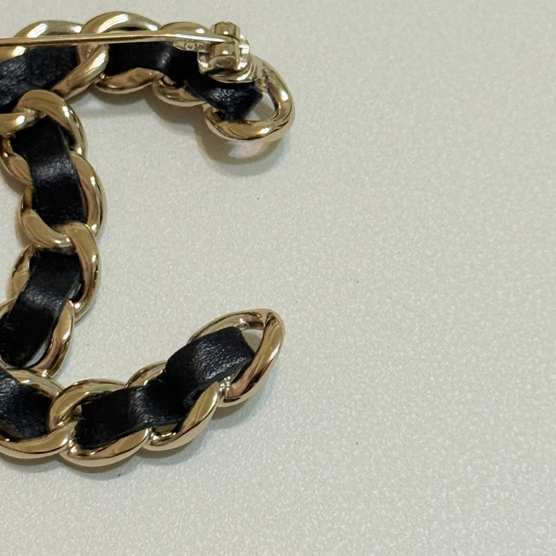 914intheair精品代購『二手』Chanel 稀有絕版皮穿鏈胸針-6