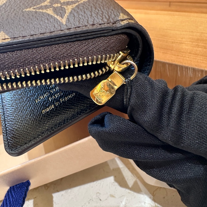Louis Vuitton 經典老花拼色拉鏈短夾 零錢包-9