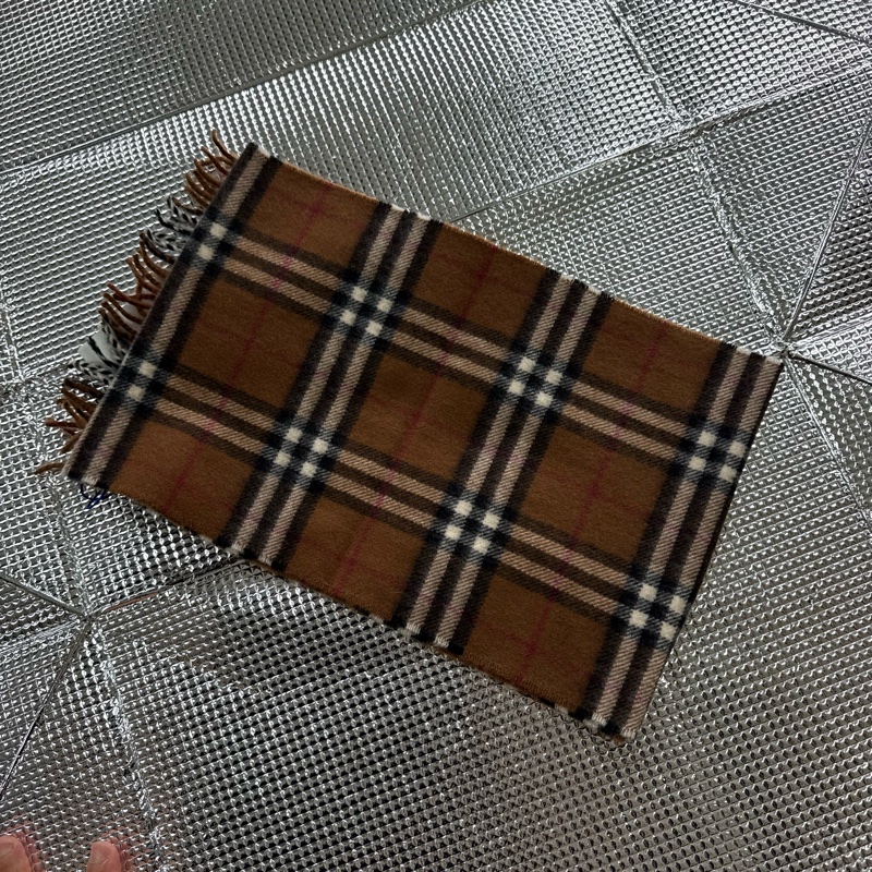 「特價」（童）全新BURBERRY ［專櫃價12200］羊絨格紋圍巾 博柏利-8