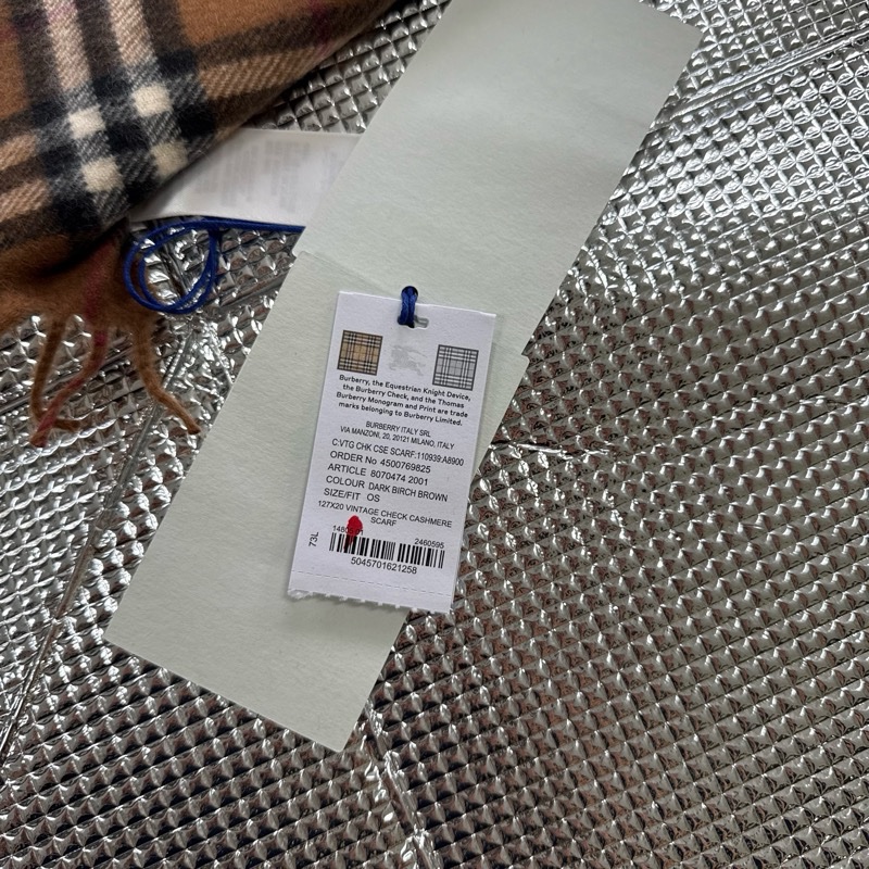 「特價」（童）全新BURBERRY ［專櫃價12200］羊絨格紋圍巾 博柏利-13