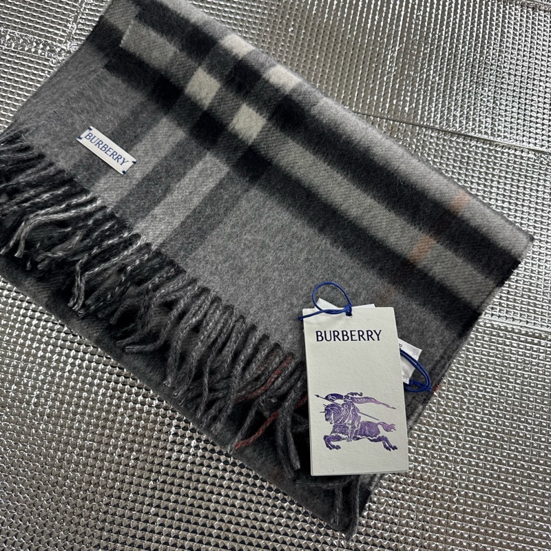 「員購特價」全新BURBERRY ［專櫃價22900］雙面羊絨格紋圍巾-8