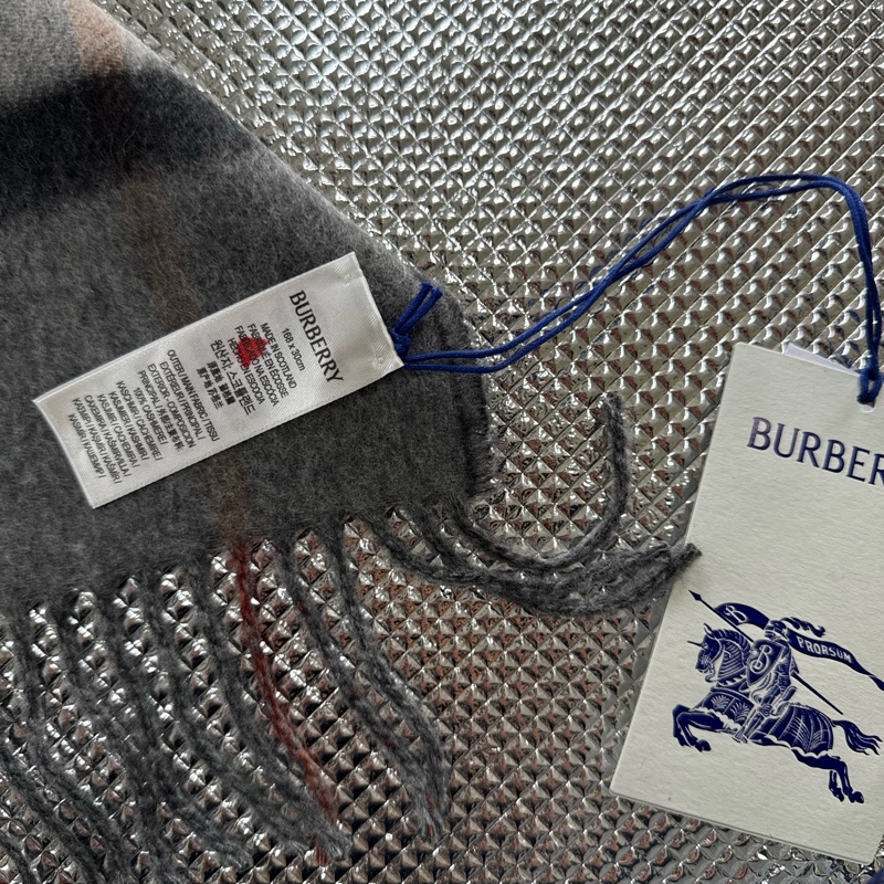 「員購特價」全新BURBERRY ［專櫃價22900］雙面羊絨格紋圍巾-11