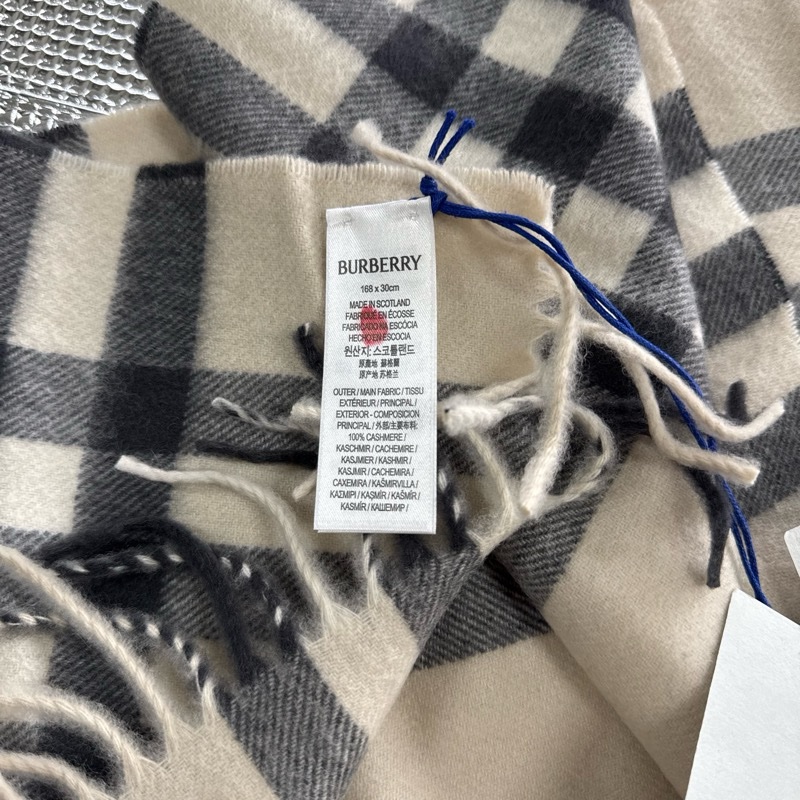 「員購特價」全新BURBERRY ［專櫃價19500］經典款 羊絨格紋圍巾 博柏利圍巾-3