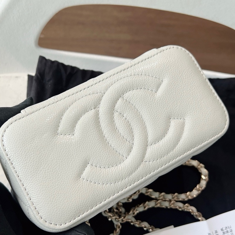 Chanel香奈兒24S金扣淡灰色荔枝紋牛皮化妝包長款盒子包-3