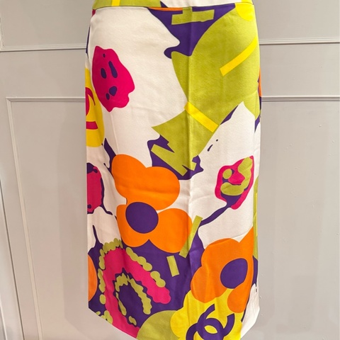 《新歡舊愛》正品CHANEL絲質微A幅半身裙36/S/XS